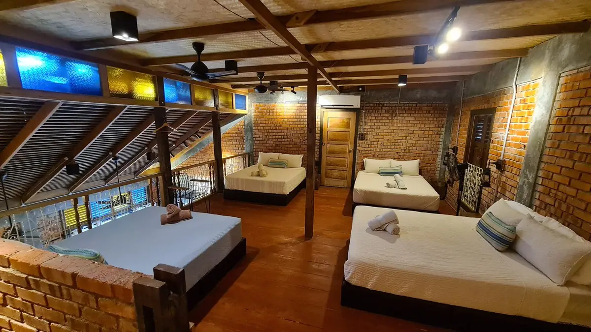 Another view across the four loft queen beds